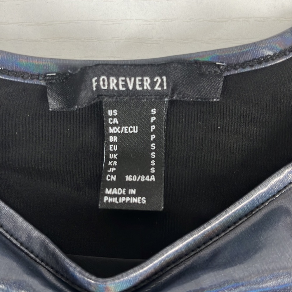 Forever 21 Women's Sequin Pleather Crop Top Sports Bra Size Small - Picture 4 of 7